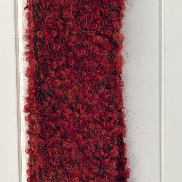 Wool scarf - Picture 12 of 12